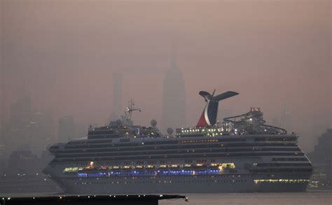 cruise ship destroyed by hurricane